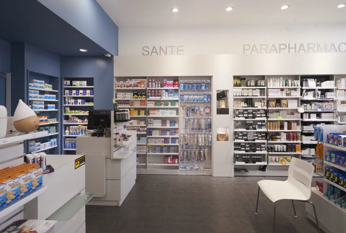 Pharmacy Reception Counter Design