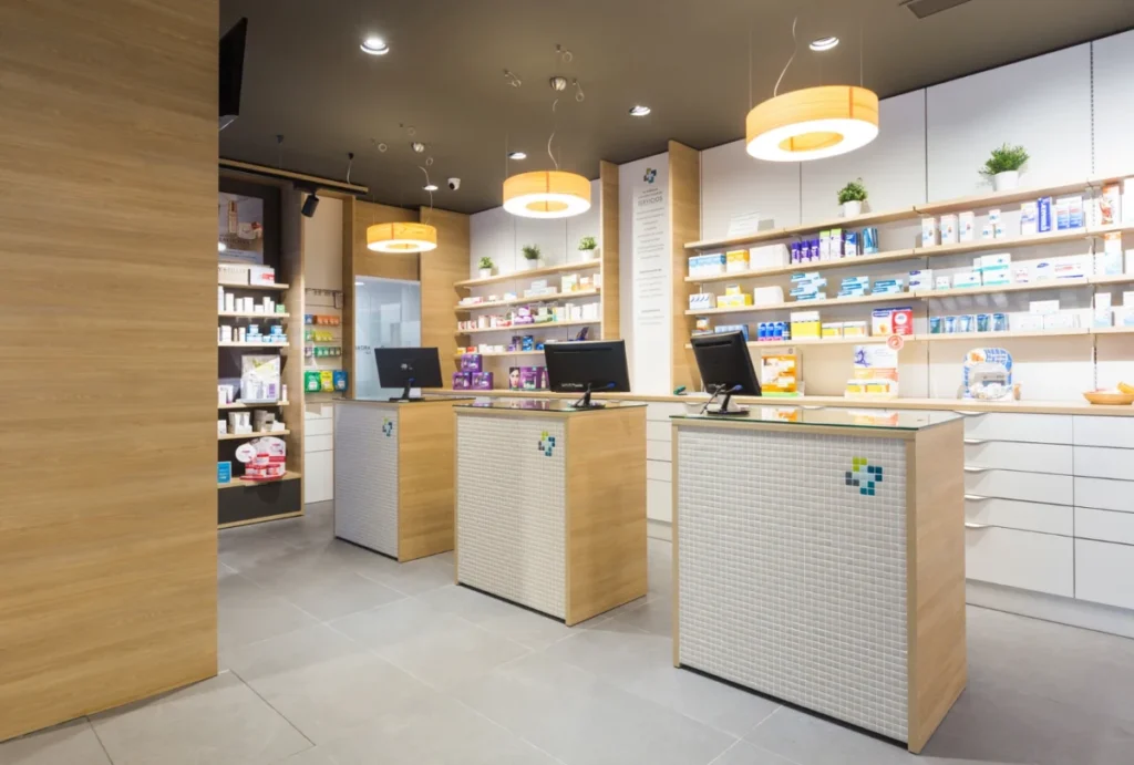 Feuille de route pour comprendre les codes DAW en pharmacie : guide détaillé 2026 sur les codes Dispense as Written 3 Pharmacy Store Fixtures Design (4)