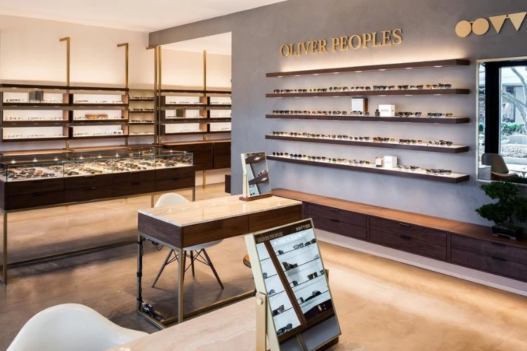 Mall Optical Store Fixture Planning