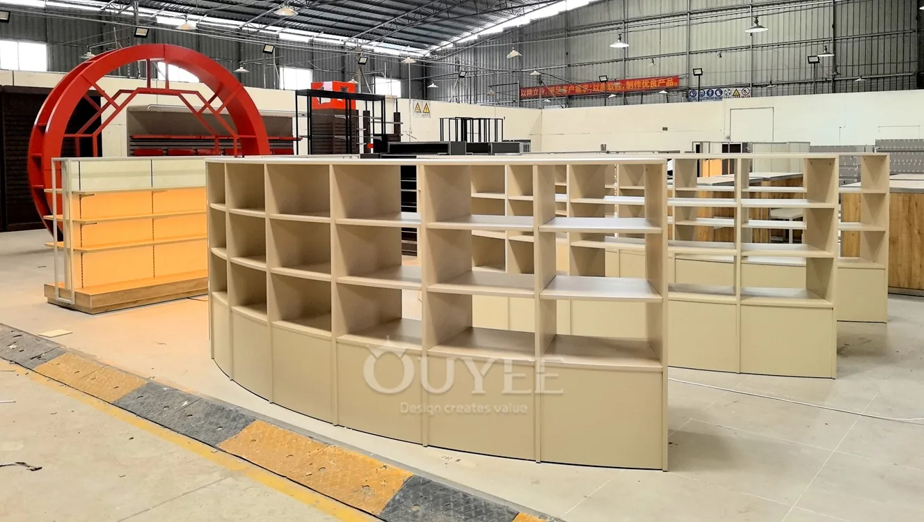 Système d'étagères ouvertes courbées beige 04