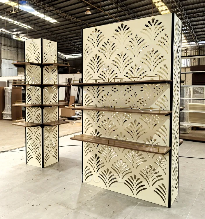 Présentoir mural décoratif en crème 03