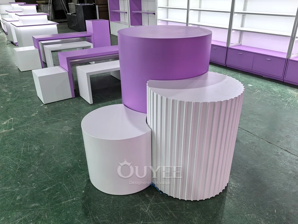 Conjunto de stands modulares de exhibición de cosméticos lilas 05