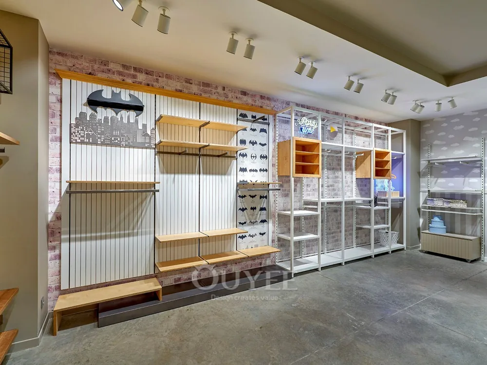 Étagère d'exposition murale pour magasins pour enfants 07