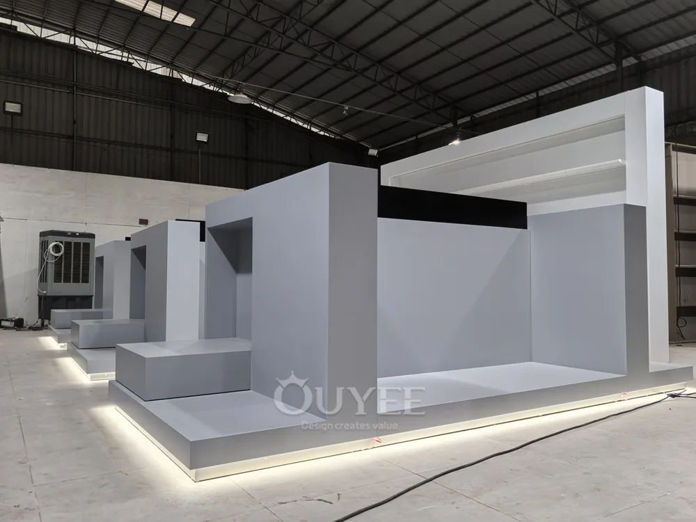 Expositor de mostrador de caja minorista blanco con encimera negra 02