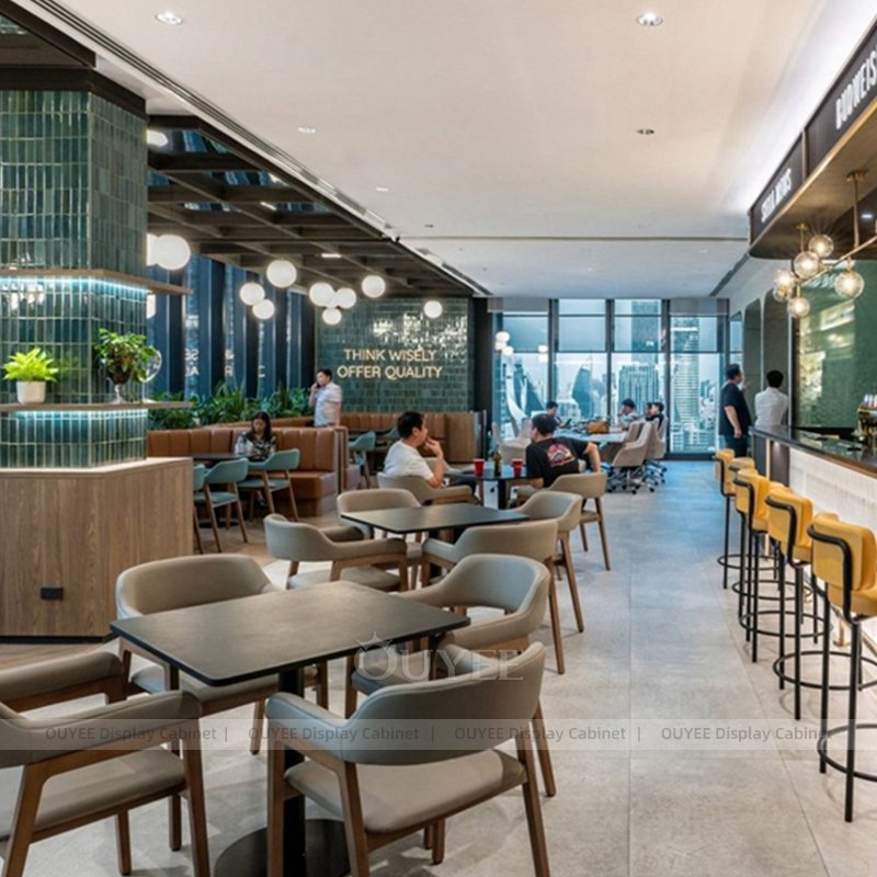 interno del bar di caffè moderno con scaffalature retroilluminate (6)