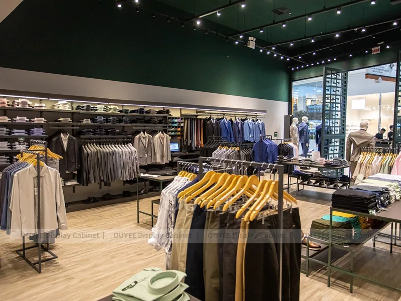 Emerald Menswear Tisch- und Regalbultique_14
