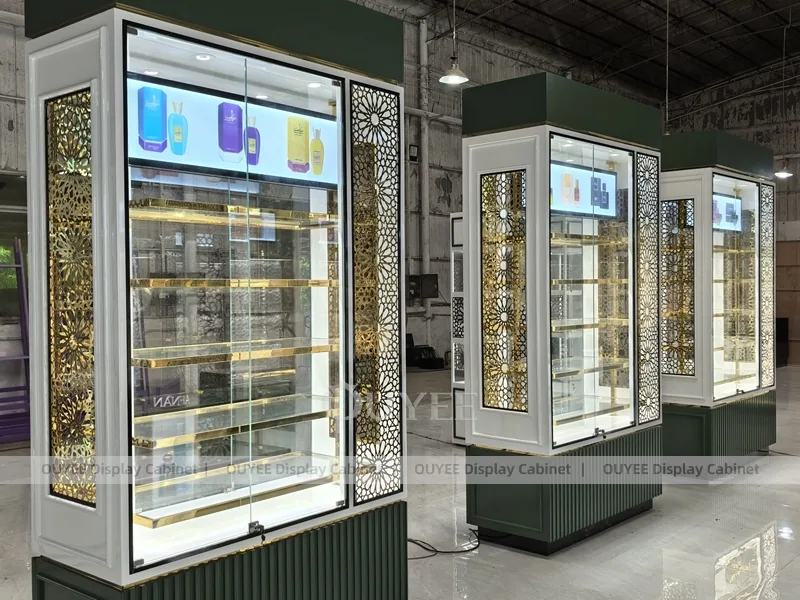Освещённый стеклянный шкаф для духов с боковыми экранами_02