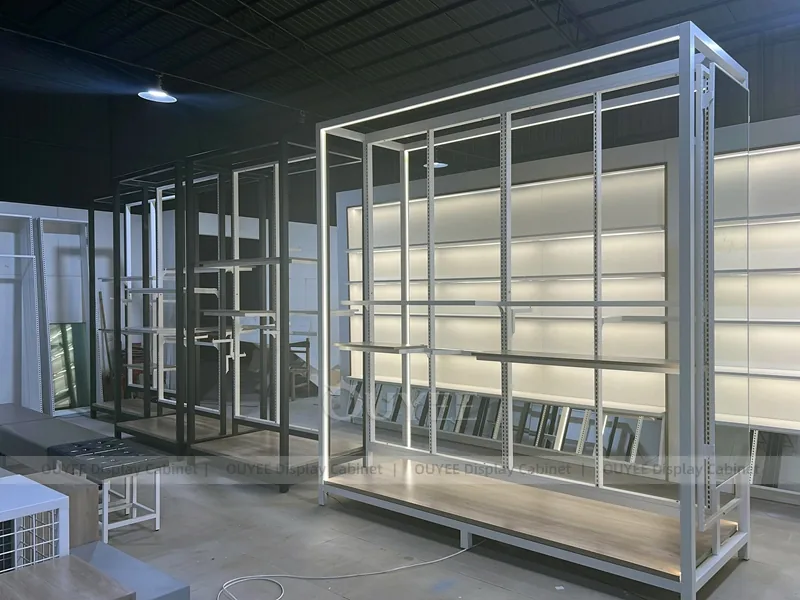 Sistema de Exposição de Parede Iluminada_07