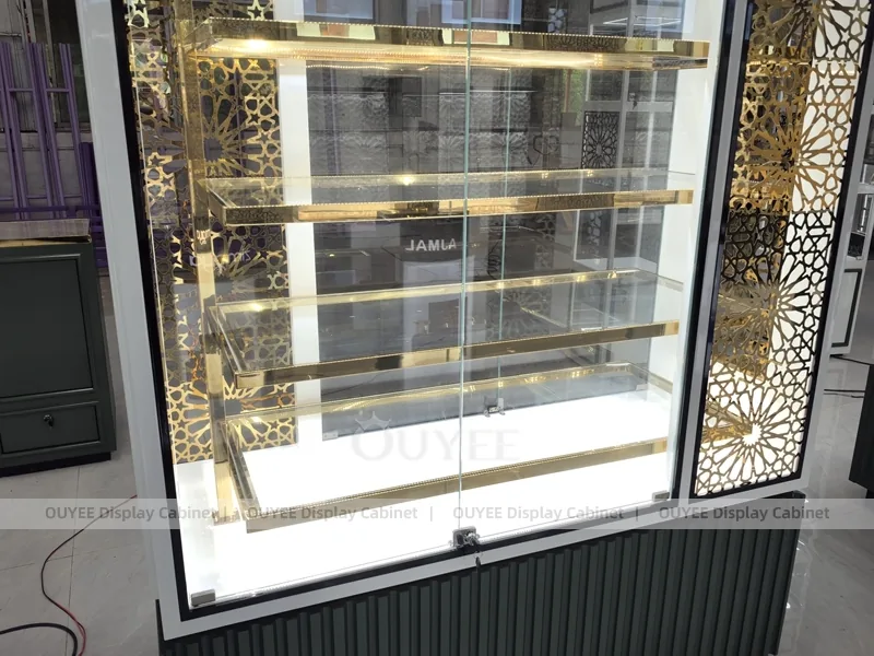 Vitrina de fragancias de vidrio iluminada de lujo con paneles laterales con marca_01