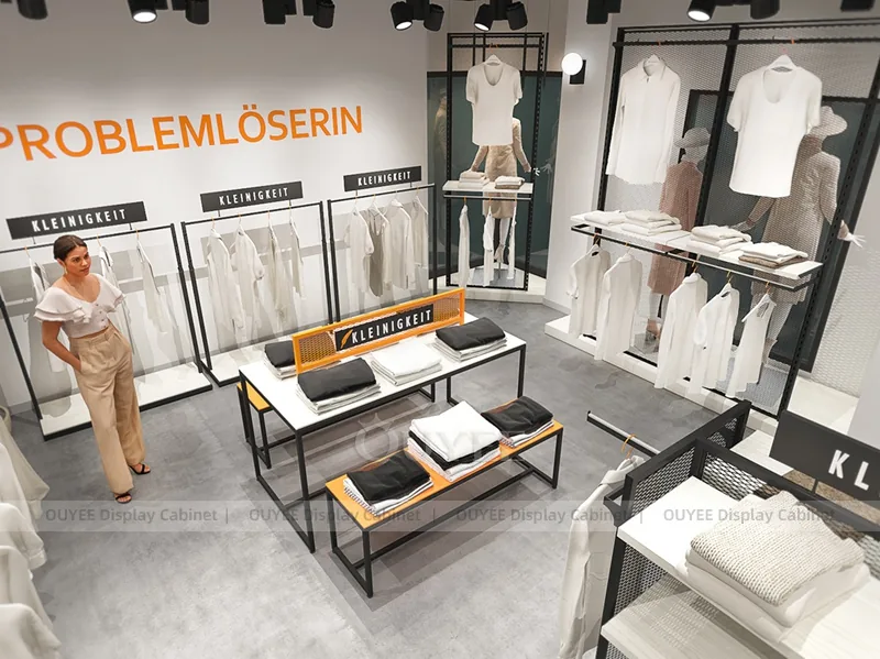 Expositor de Boutique Minimal Monocromático_11