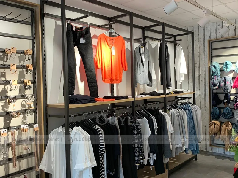 Open Frame Boutique Garment Display System_05