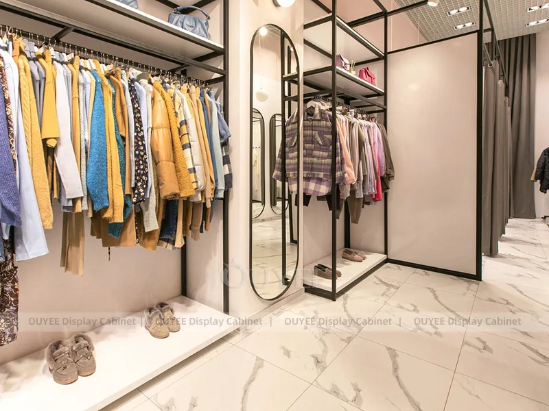 Romantic Womenswear Boutique Table and Rail Set_07