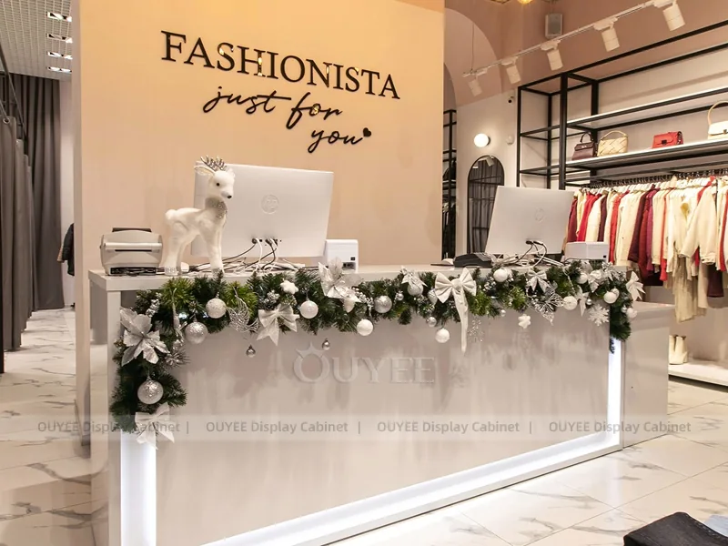 Romantic Womenswear Boutique Table and Rail Set_20