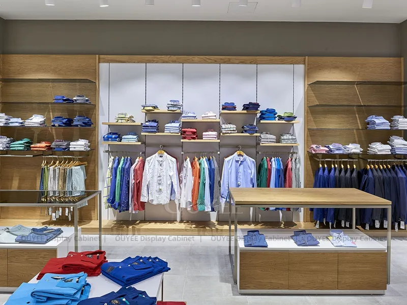 Warm Wood Luxury Bekleidungsdisplay-Wandset_03
