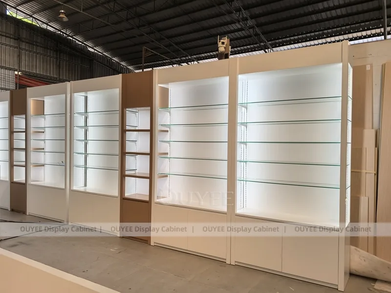 Set Parete Profumo Autoportante Bianca e Espositore Rotondo_02