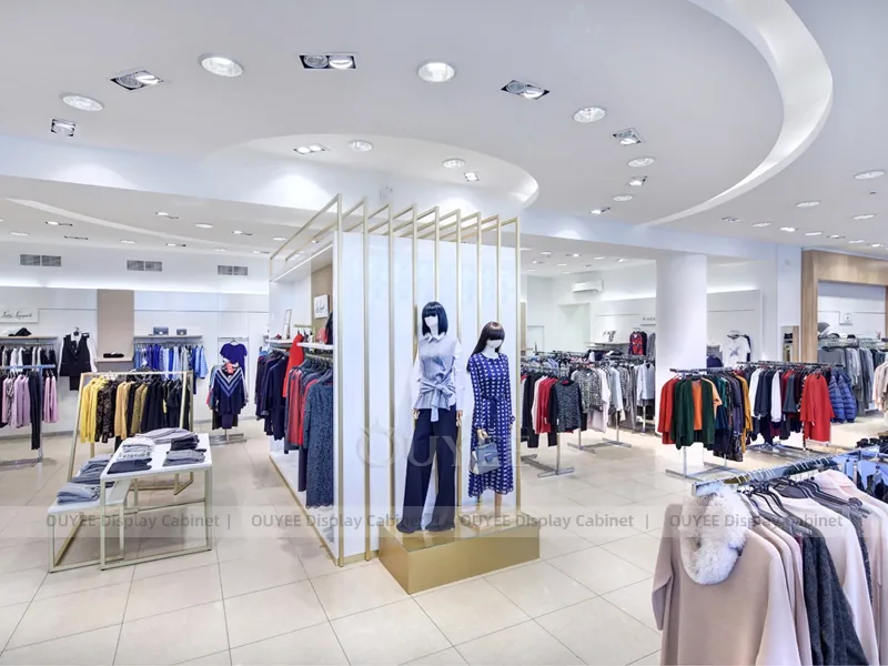 Coleção de Acessórios de Loja de Moda de Luxo Branca_19