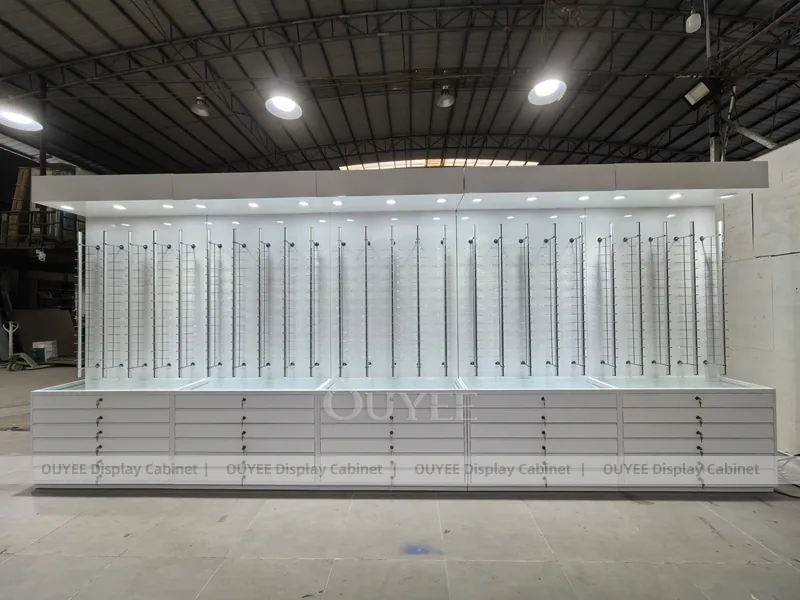 LED Çubuklar ile Büyük Beyaz Gözlük Sergileme Duvar Dolabı_04