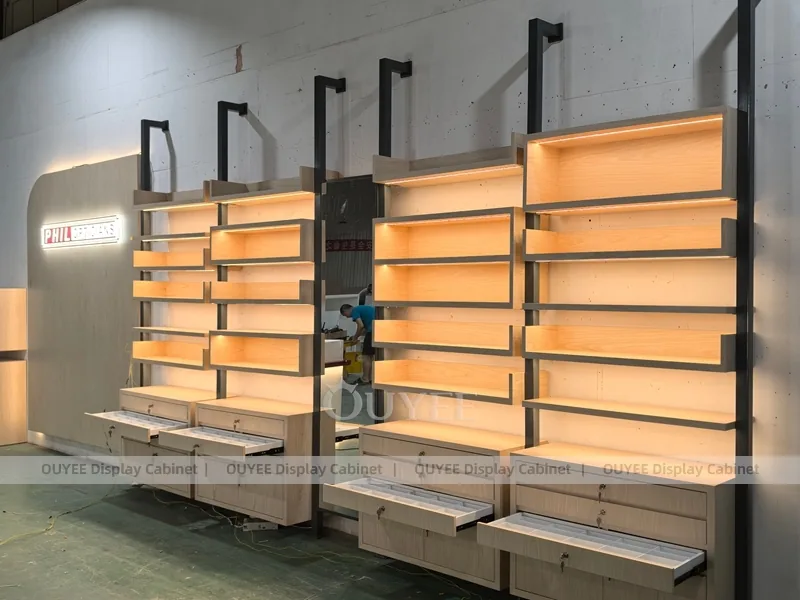 Luxury Optical Display Wall with Brand Panels and Accent Shelving_10