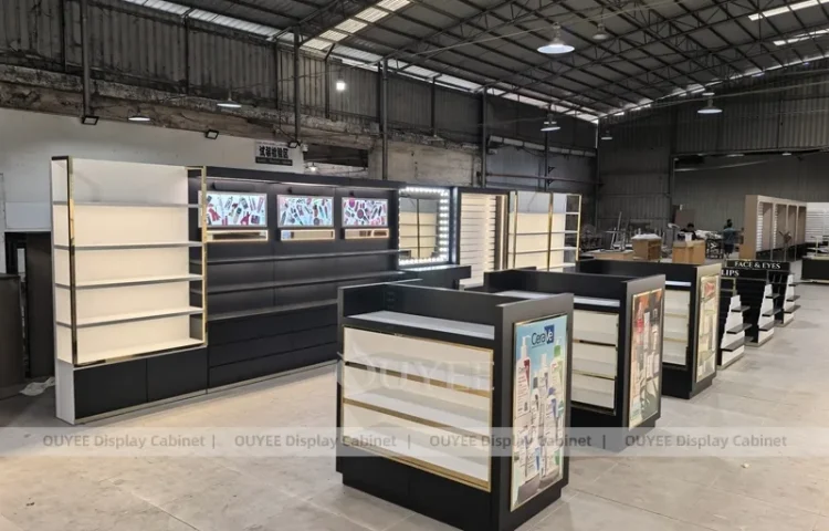Black Modular Perfume Boutique With Aisle Gondolas_01