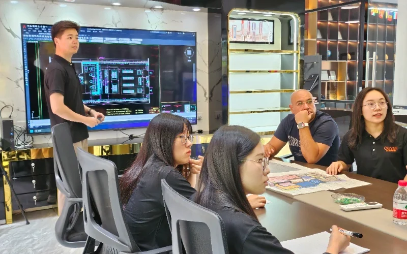 Kundenkommunikation zu Designplänen - 1