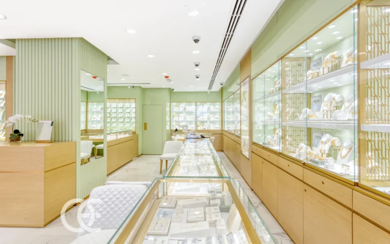 Disposition personnalisée de la façade du magasin de diamants