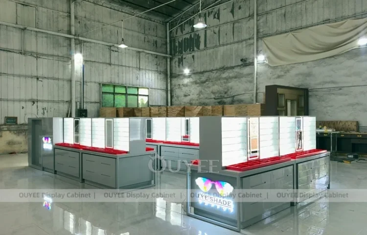 Aydınlatmalı Gözlük Teşhir Tezgahlarına Sahip Kırmızı Şeritli Optik Perakende Kiosk_01