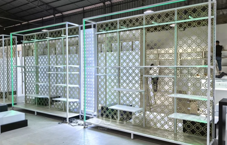 رف عرض خلفي بنمط LED أبيض 01